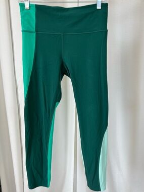 Athleta Salutation 7/8 Green Colorblock Leggings | Like new!